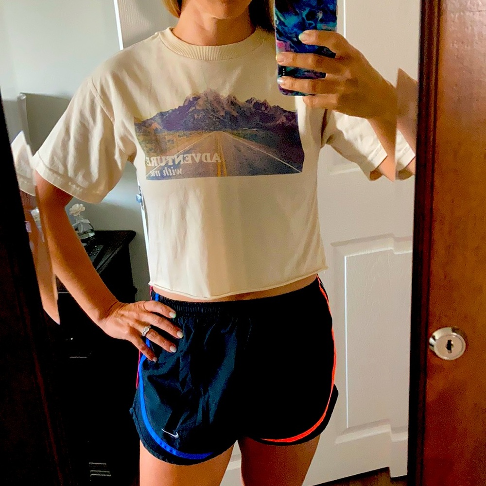 New with tags crop t shirt women’s size XS